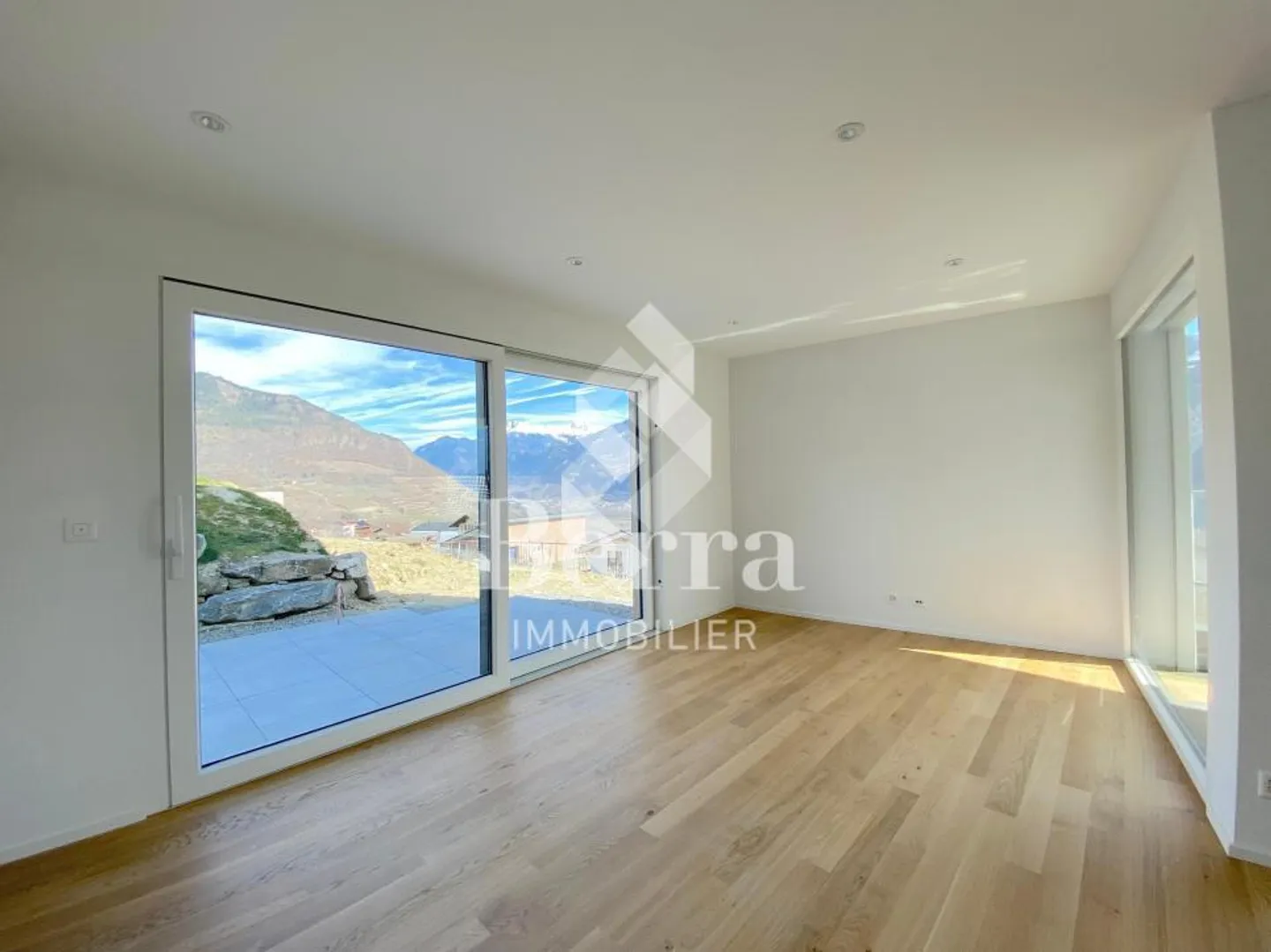 Beautiful sun-drenched apartment in Signèse - breathtaking view of the Rhone Valley - Photo 11 of 13