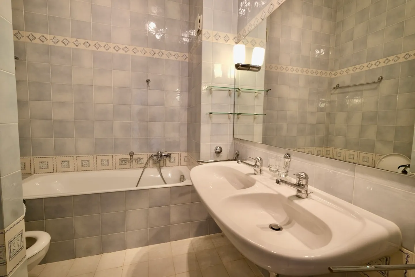 Superb Attic with Lake View in a Quiet Location - Photo 5 of 5