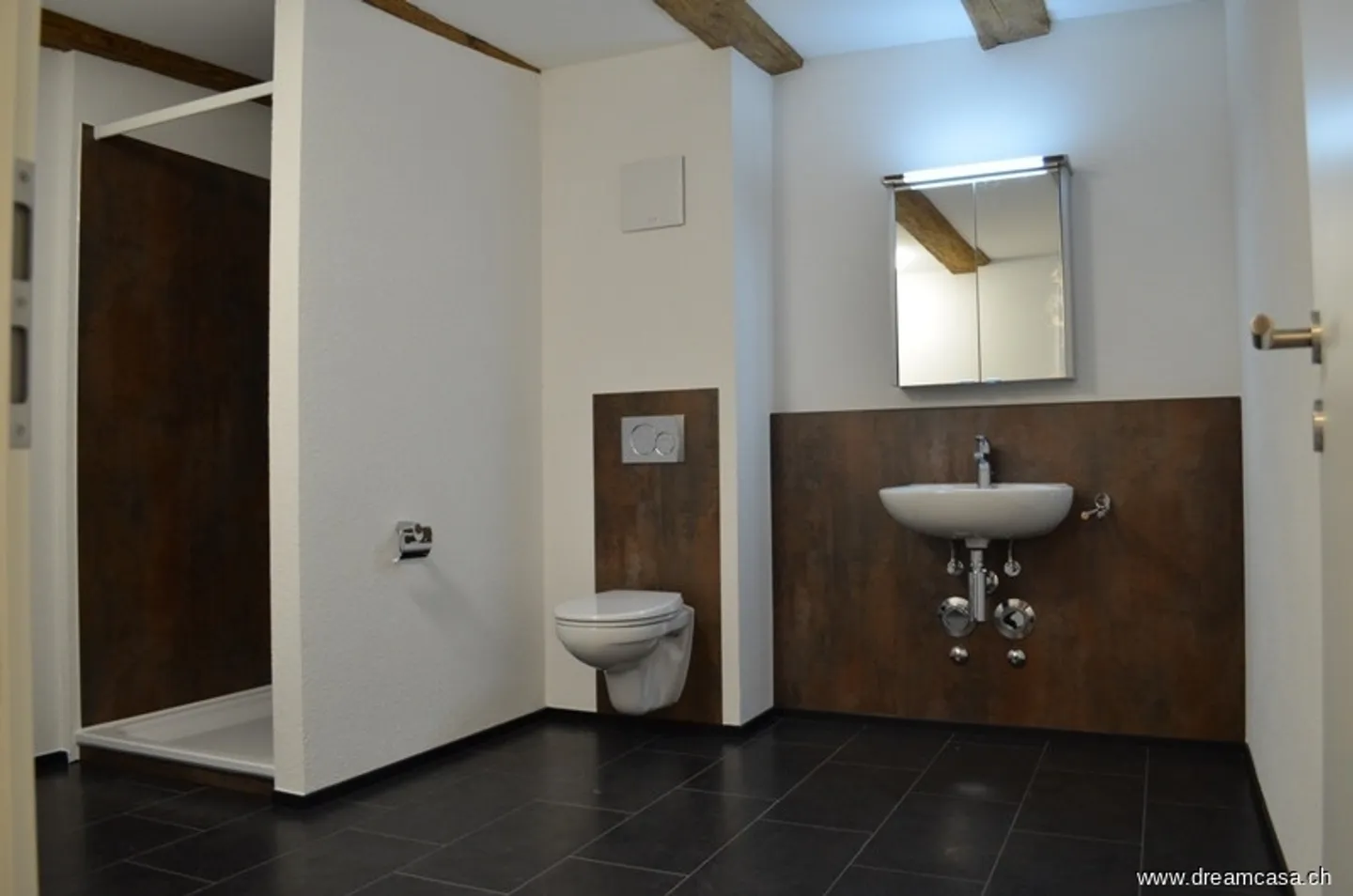 Charmante Wohnung mit Ofen - Foto 3 von 10