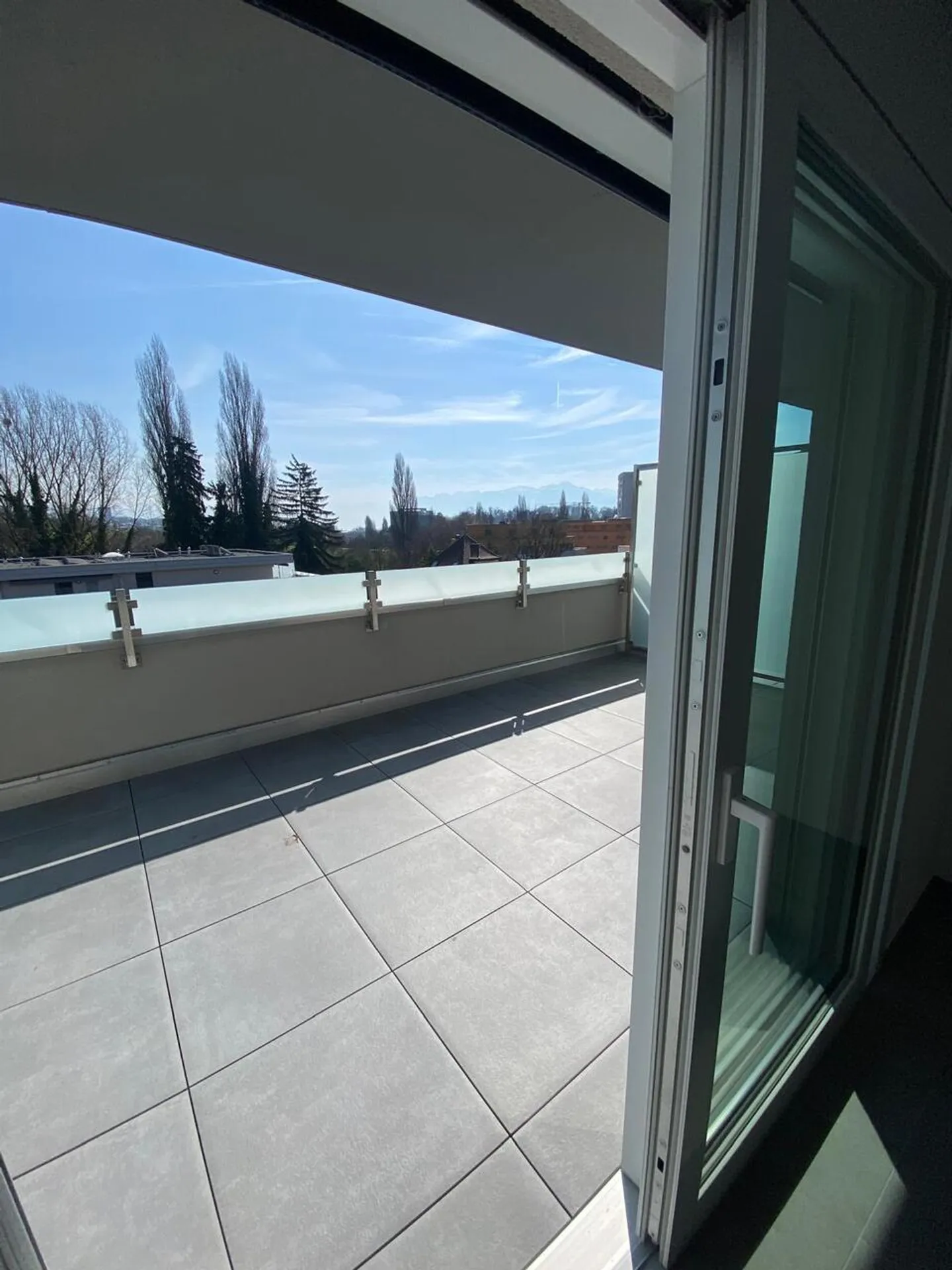 Studio en Attique avec Terrasse - Photo 8 sur 10