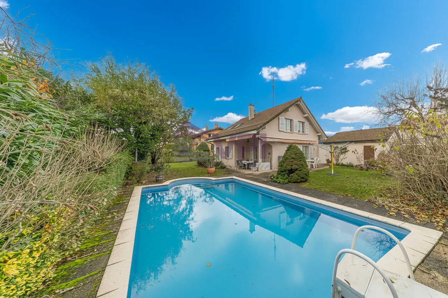 Maison individuelle - Photo 1 sur 9