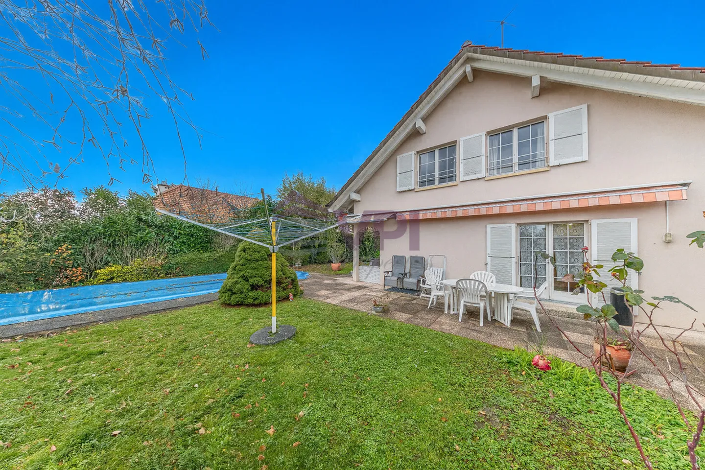 Maison individuelle - Photo 2 sur 9