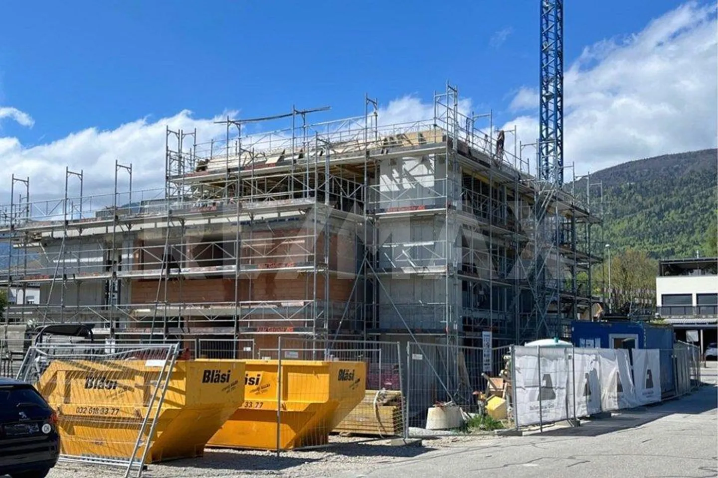 Nouvelle construction, située au calme, beaucoup de soleil et aménagement intérieur à choisir soi-même... - Photo 1 sur 13