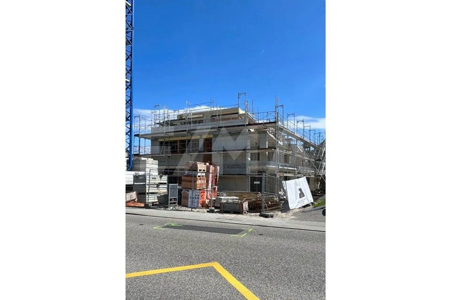 Nouvelle construction, située au calme, beaucoup de soleil et aménagement intérieur à choisir soi-même... - Photo 3 sur 13