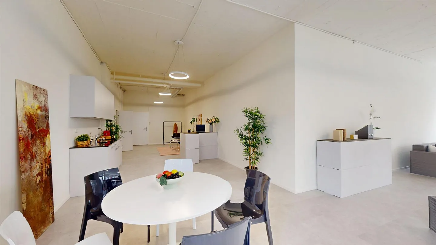Ufficio pronto per essere abitato nel cuore di Birsfelden - Foto 6 di 8