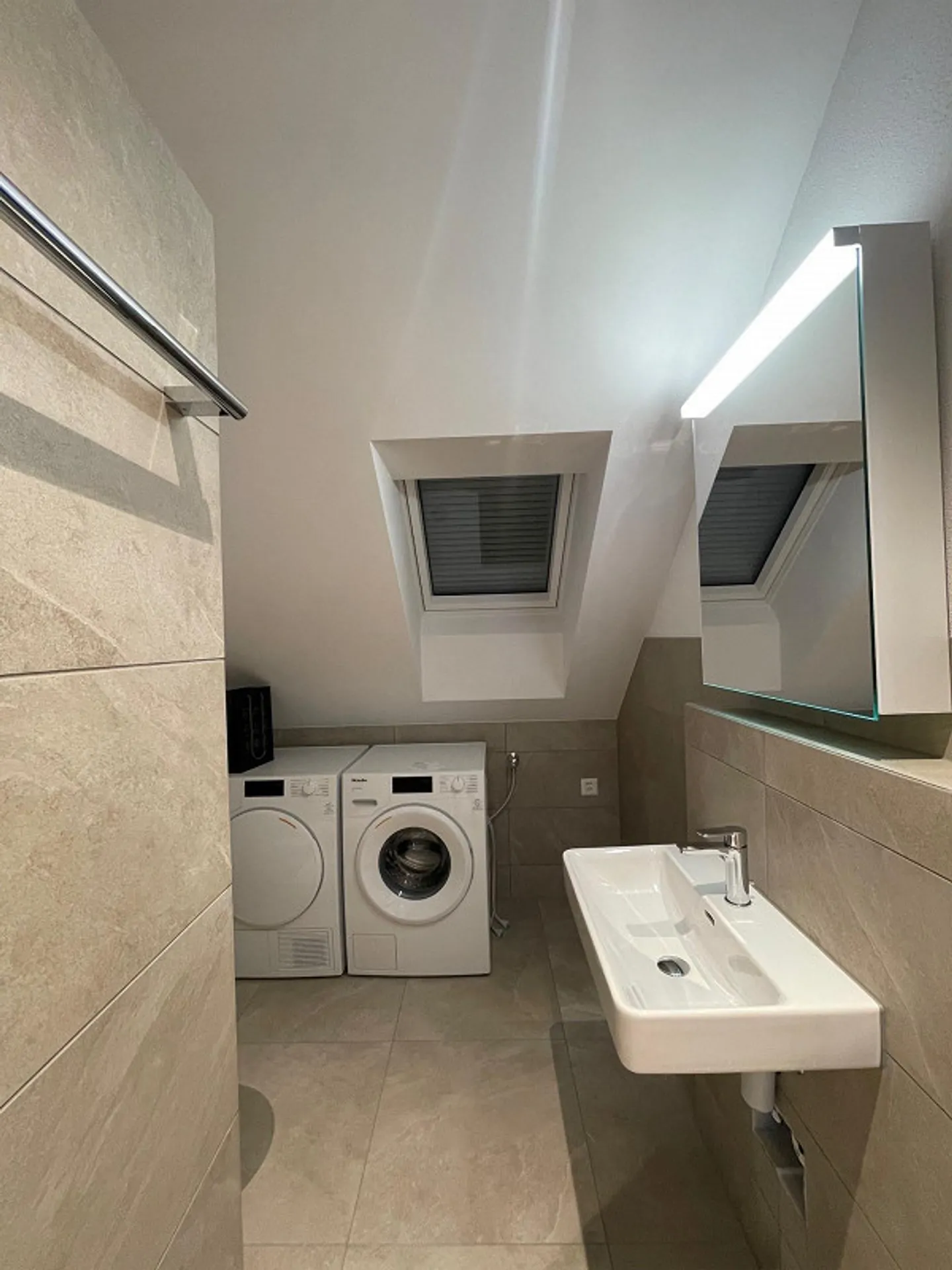 Top modern 4.5 room apartment in the countryside is looking for you! - Photo 11 of 13