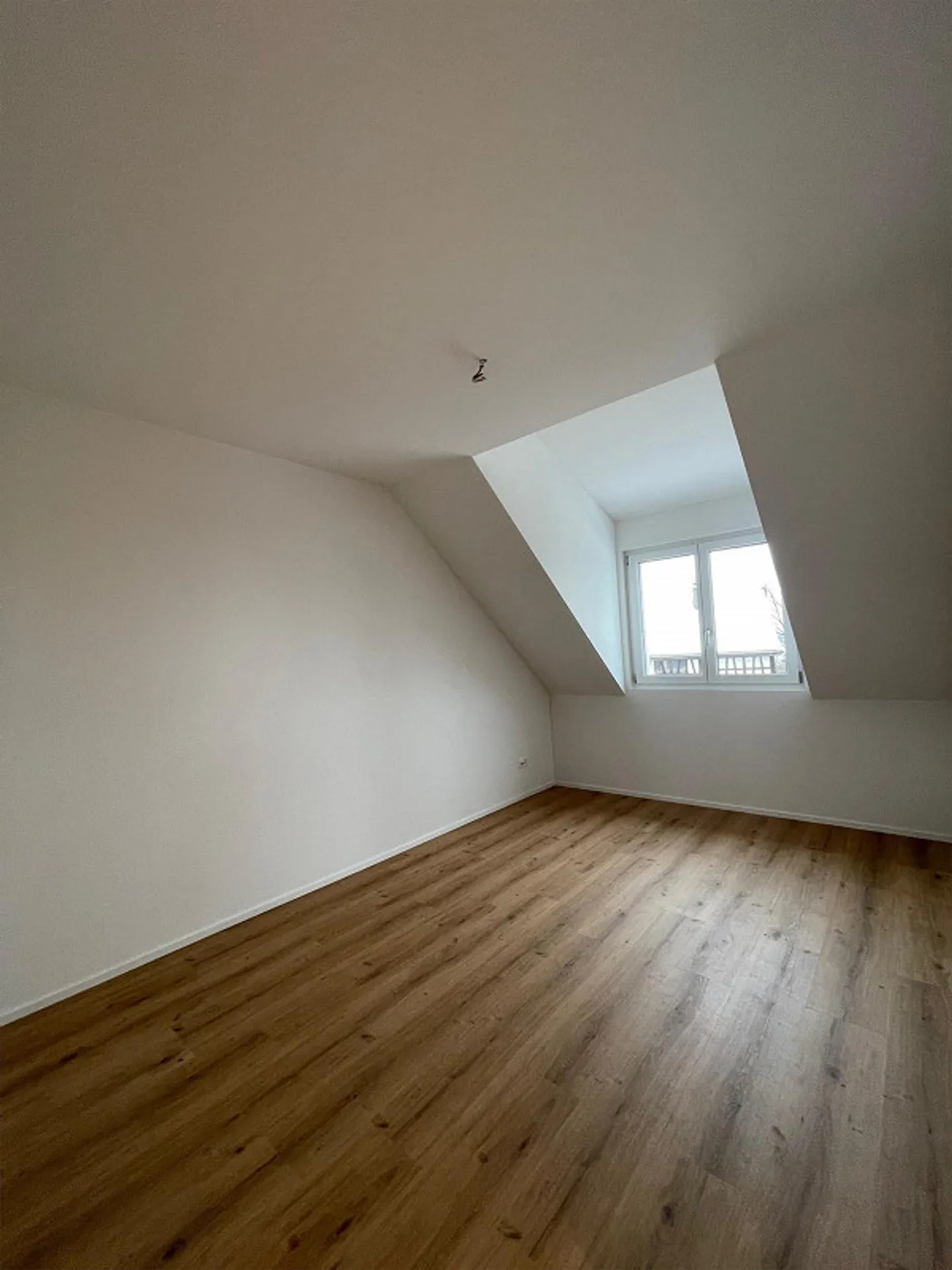 Top modern 4.5 room apartment in the countryside is looking for you! - Photo 13 of 13
