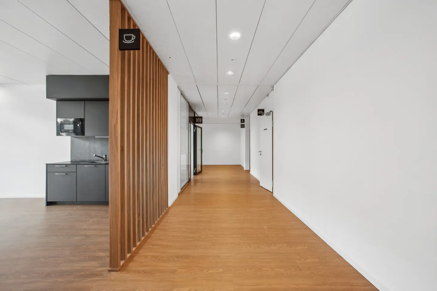 Modernes Büro in Terre Bonne - Foto 5 von 9