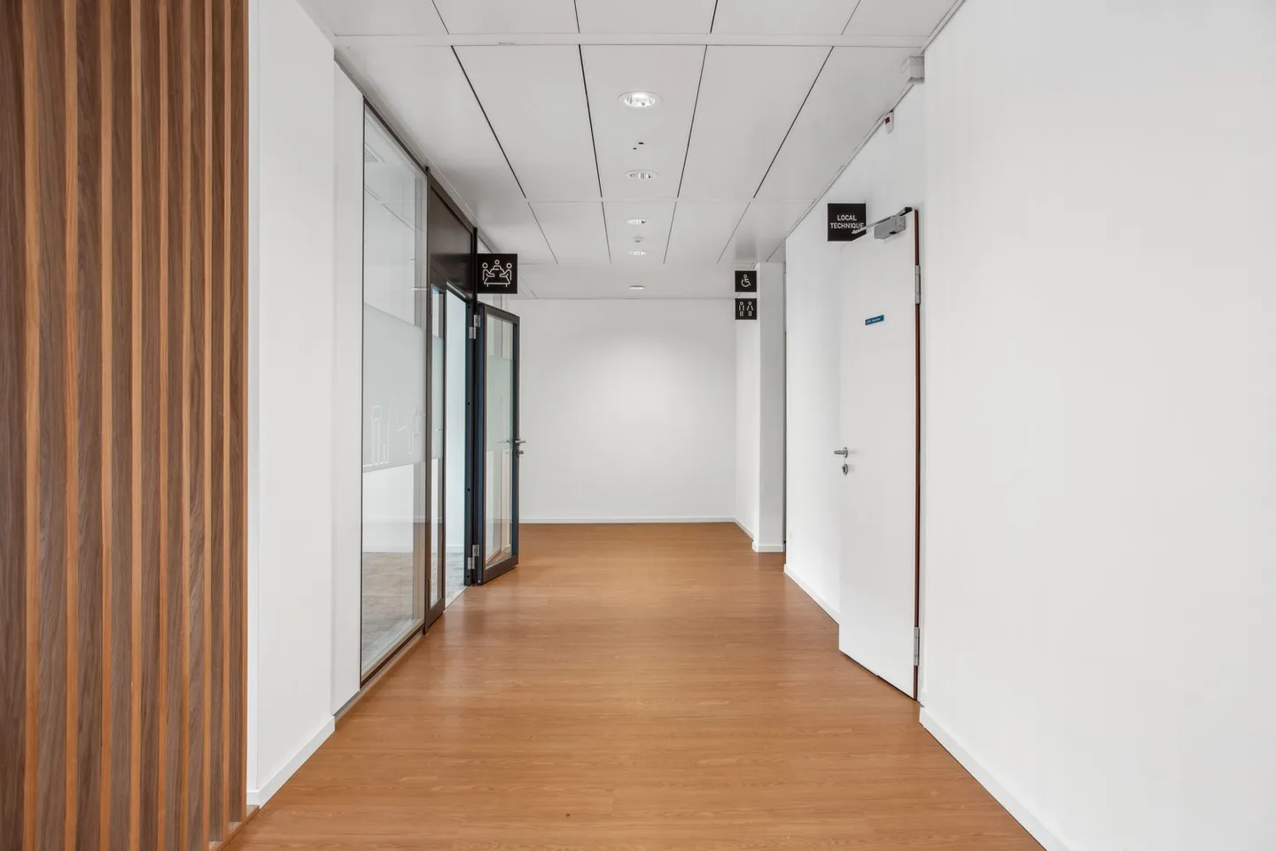 Modernes Büro in Terre Bonne - Foto 6 von 9