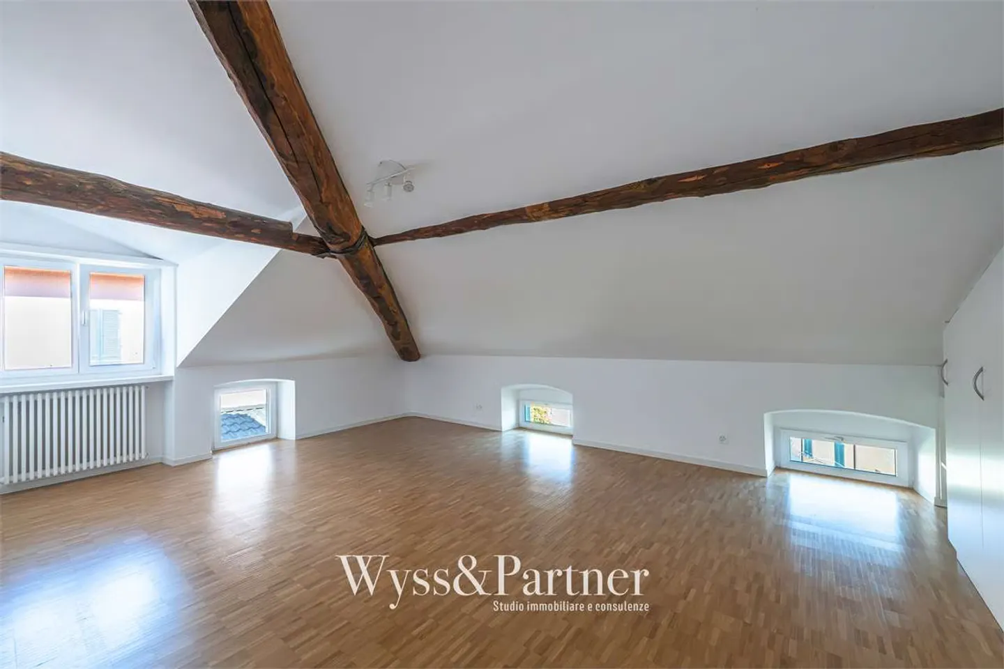 Balerna spacious 3.5-room attic - Photo 4 of 13