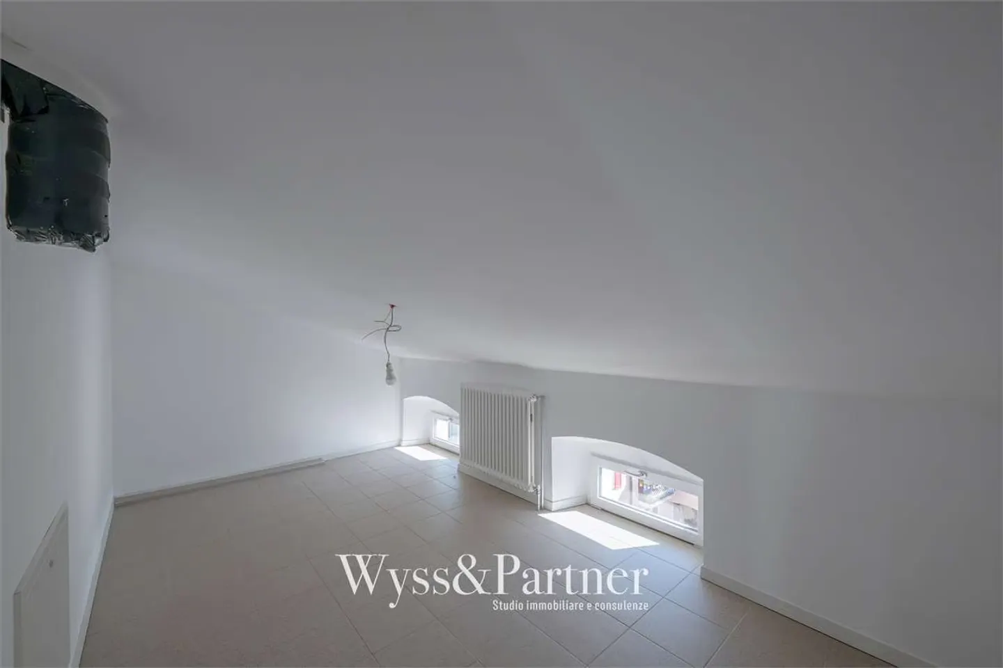 Balerna spacious 3.5-room attic - Photo 9 of 13