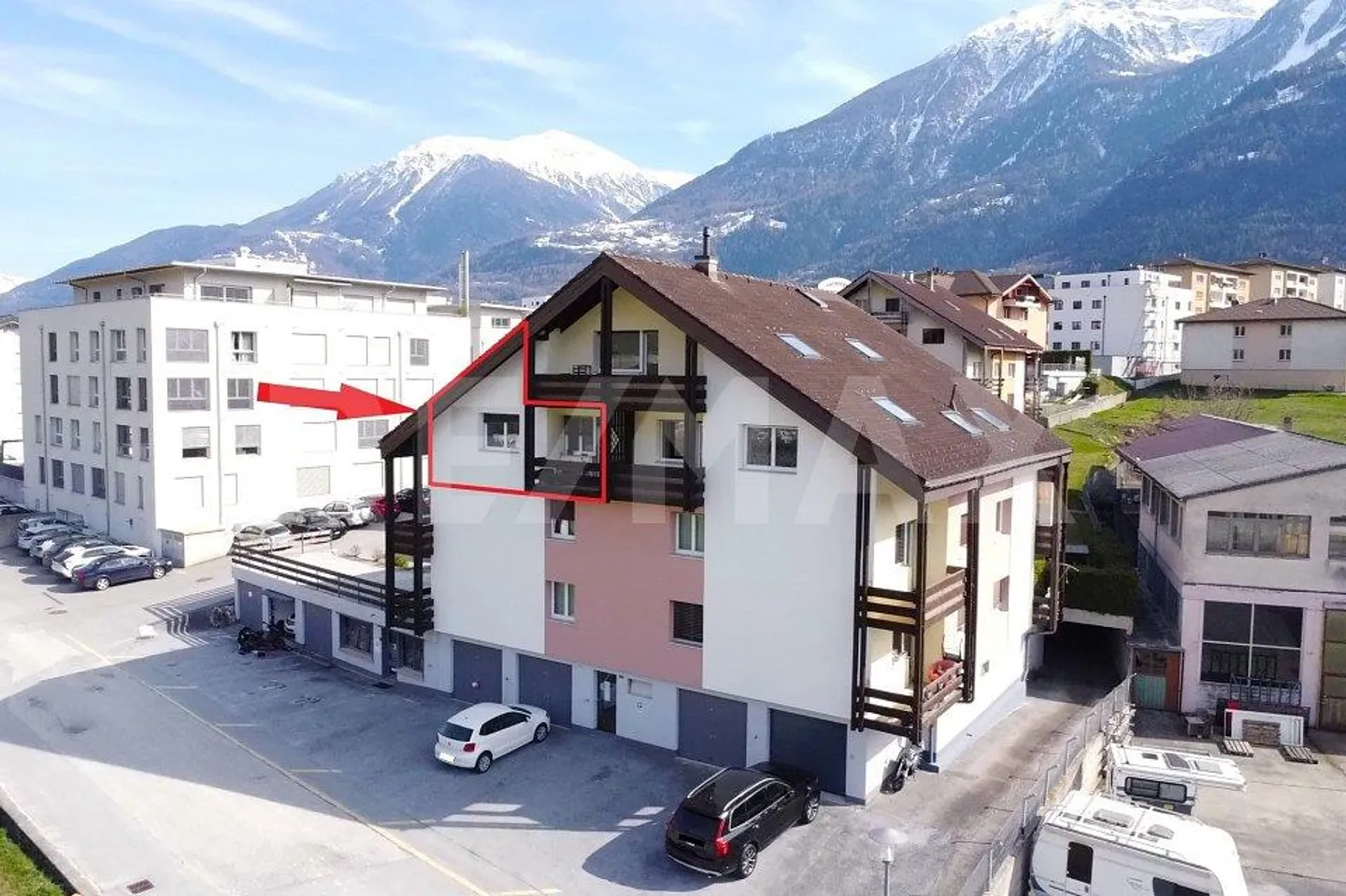 Spazioso studio con balcone e vista panoramica - Foto 1 di 13