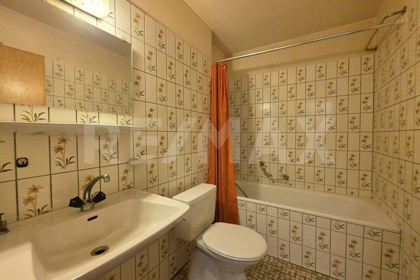 Spazioso studio con balcone e vista panoramica - Foto 8 di 13