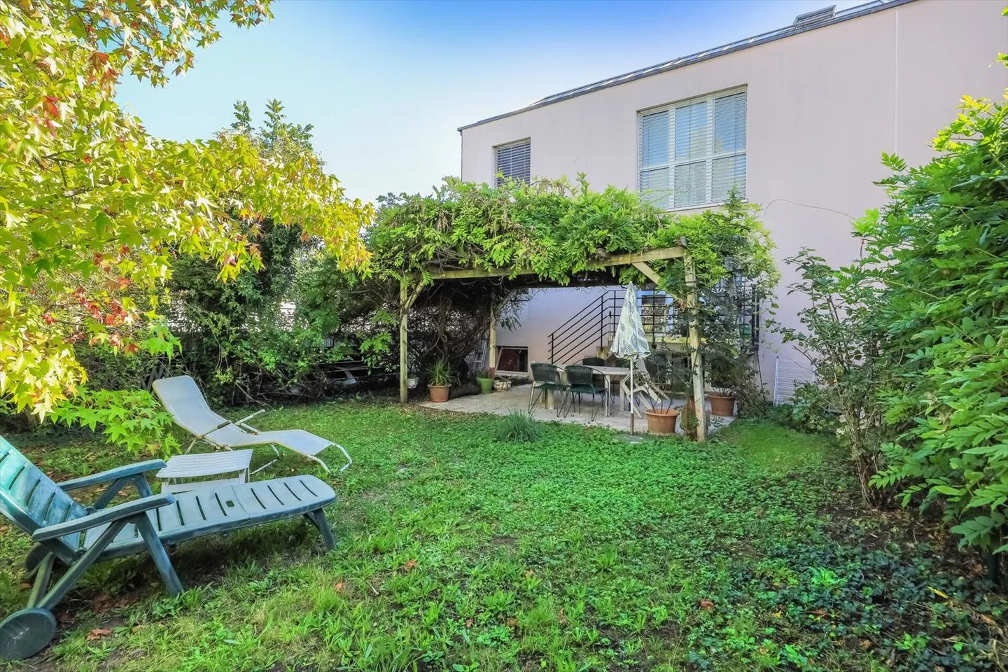In vendita - Appartamento 5 locali su 2 livelli con giardino a Thônex - Foto 9 di 11