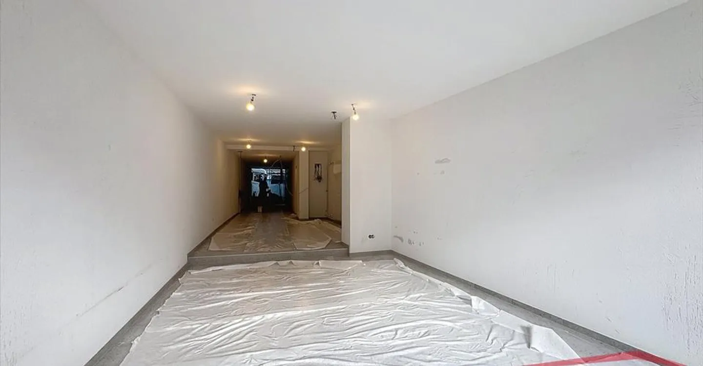 Immeuble mixte à louer - Photo 3 sur 5