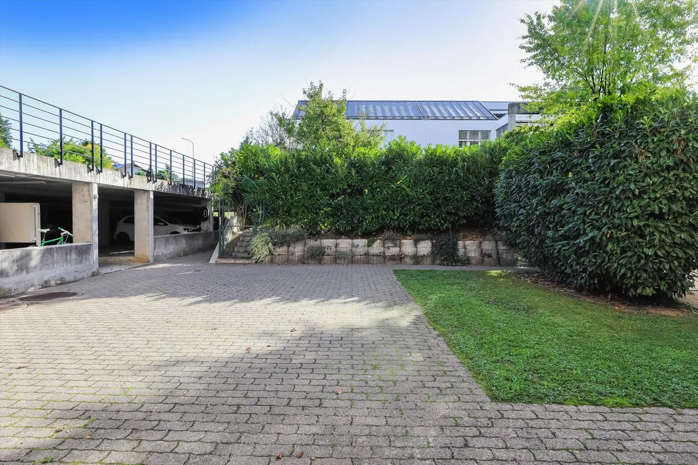 In vendita - Appartamento 5 locali su 2 livelli con giardino a Thônex - Foto 11 di 11