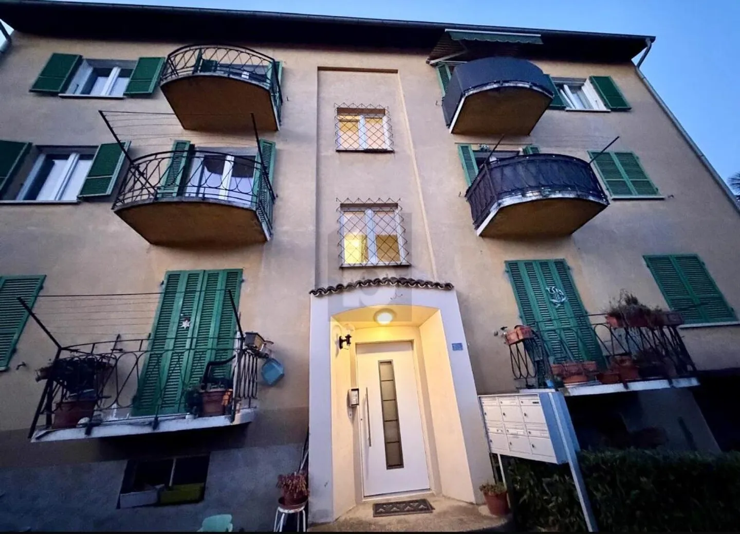 ATTRAYANT, CALME &amp; AVEC POTENTIEL - Photo 1 sur 6