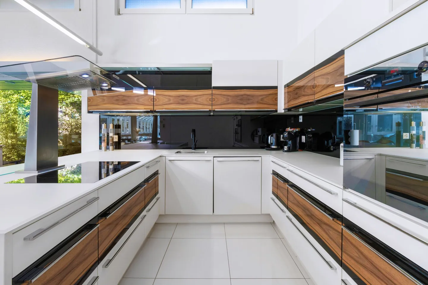 Extravagantes Designerhaus - Wohnstil trifft auf Villenflair - Foto 5 von 11