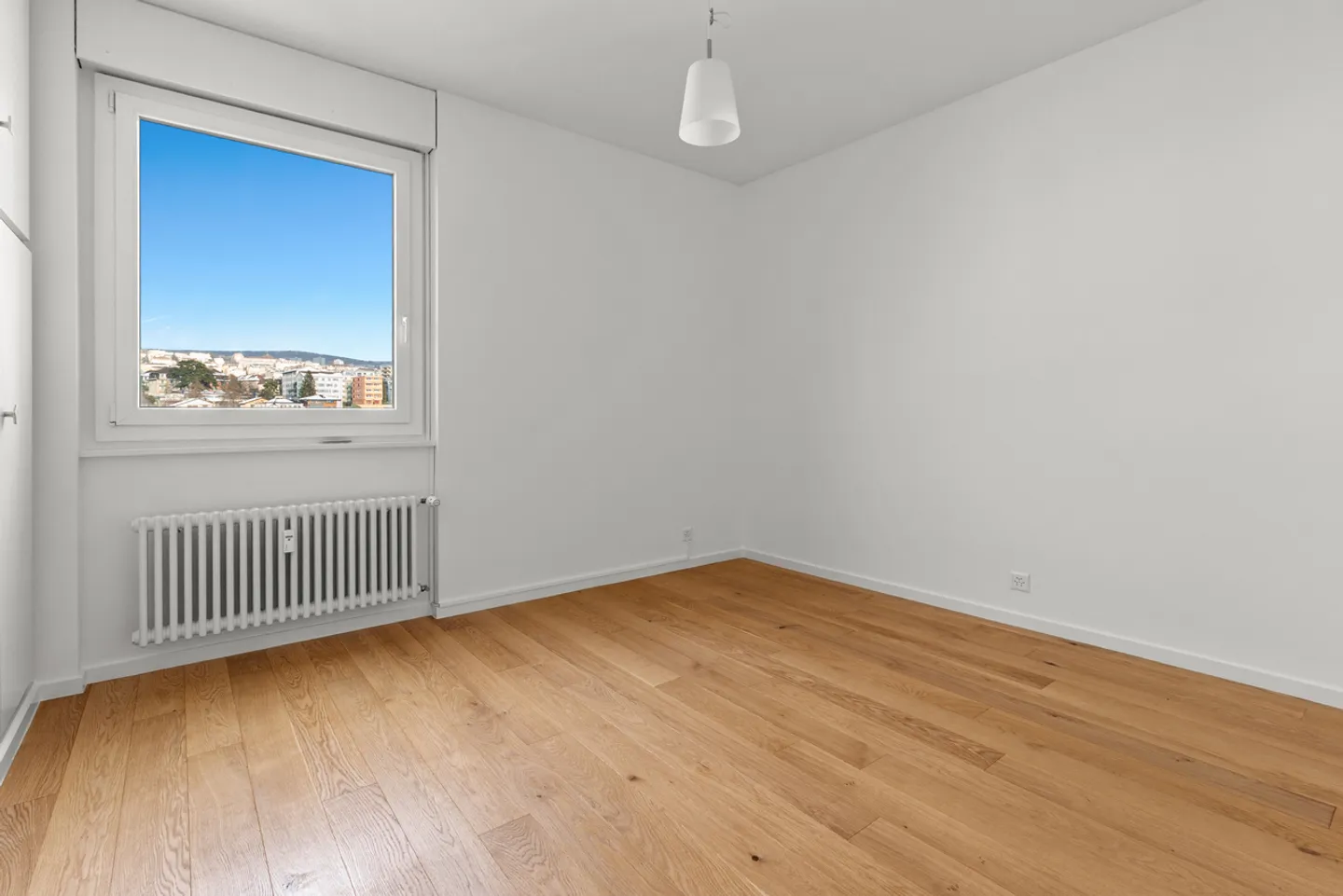 4,5-Zimmer-Wohnung mit Balkon und Panoramablick auf den See - Foto 10 von 11