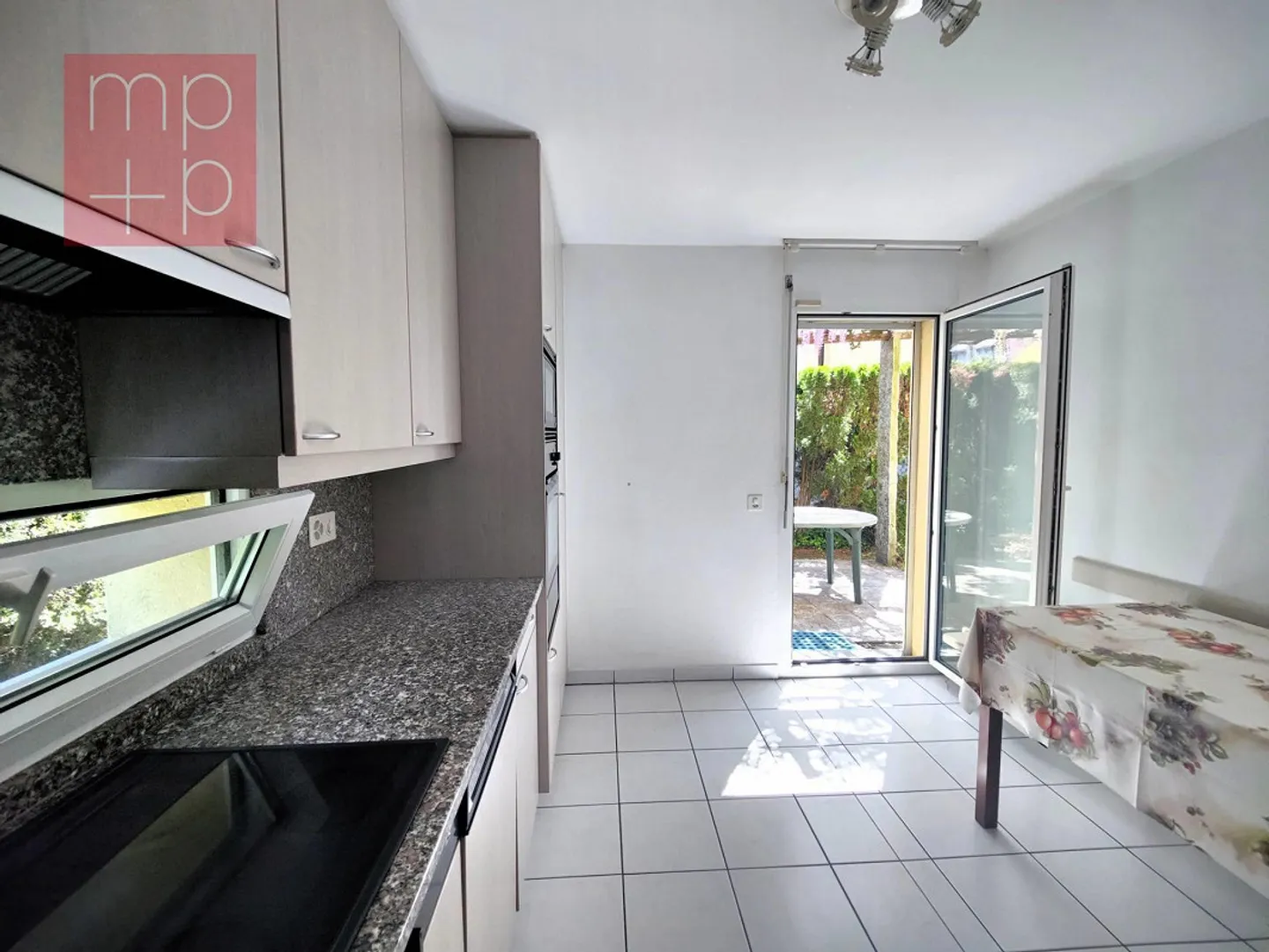 Affascinante Casa Indipendente a Lugano - Foto 7 di 8