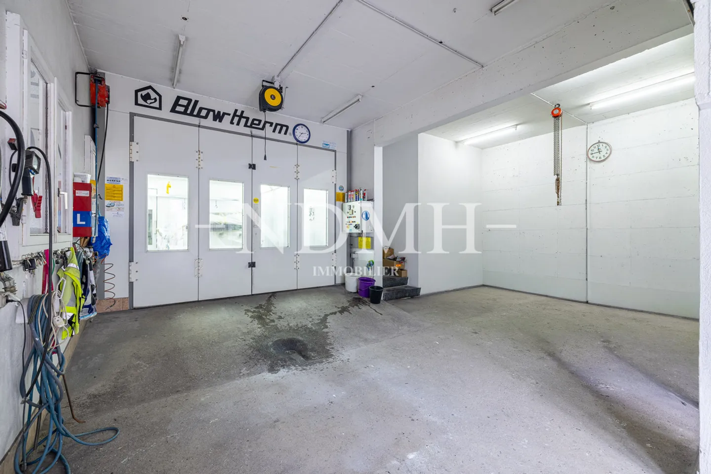 Geräumige Villa mit großzügigen Volumen, mit Garage und Werkstatt von 137 m² - Foto 15 von 17