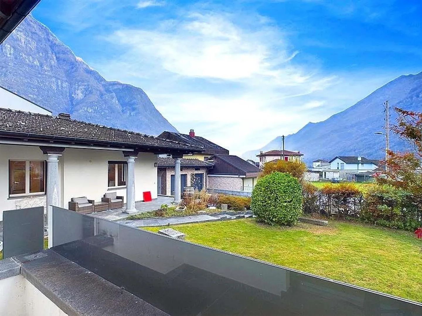 Biasca - Villa mit 7,5 Zimmern und großen Räumen - Foto 13 von 13