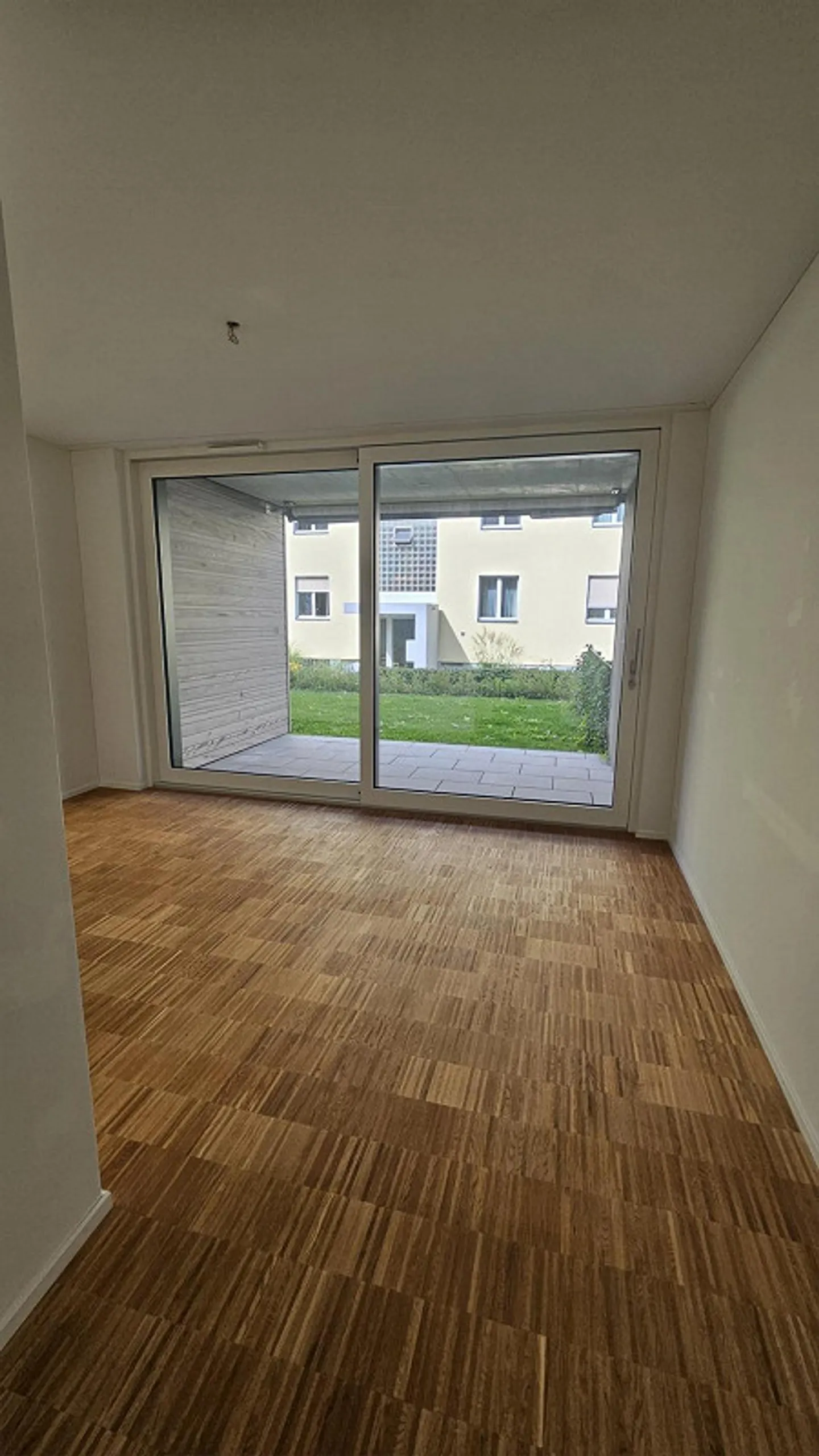4.5 Room Apartment in Münchenstein - Photo 4 of 13