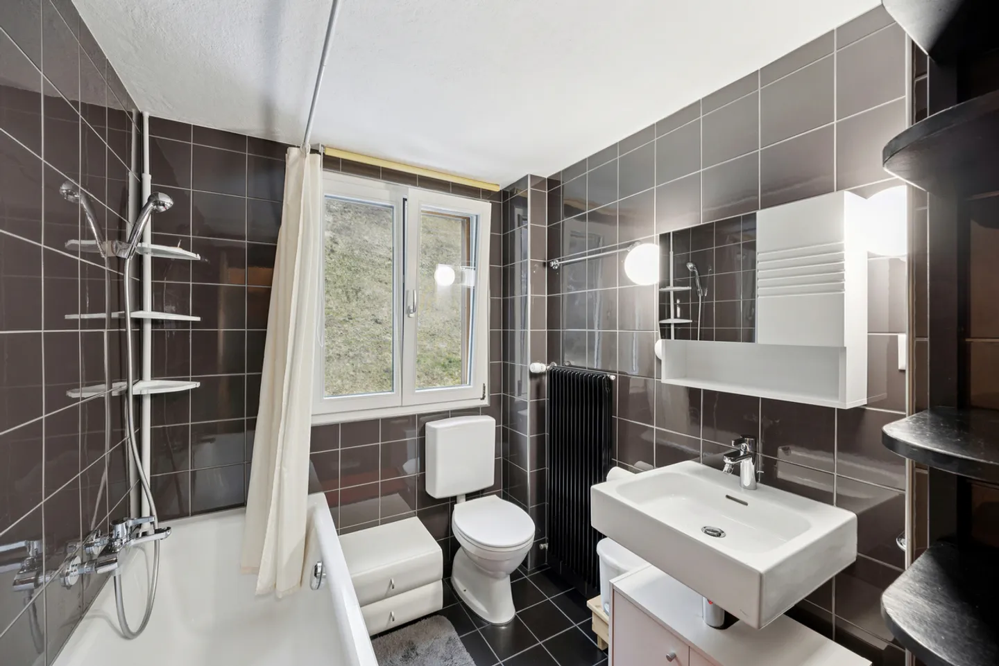 Maison charmante avec histoire et beaucoup d'espace - Photo 9 sur 11