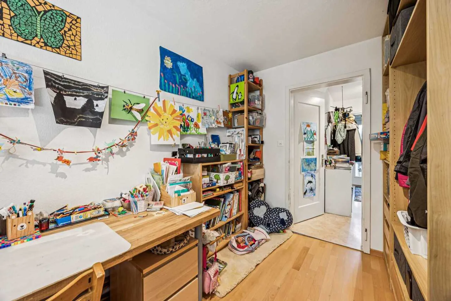 Family-friendly house with large garden paradise - Photo 8 of 13