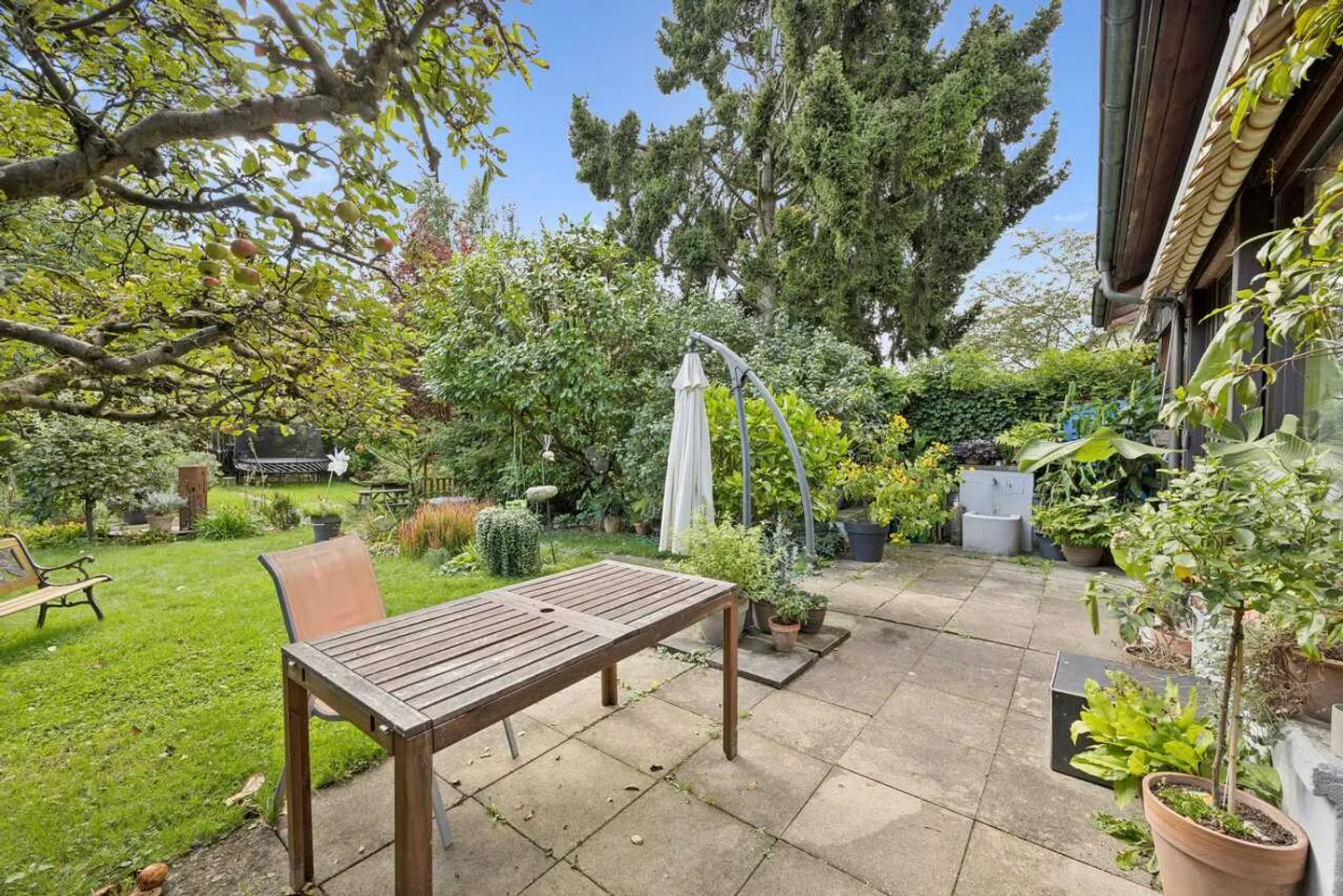 Family-friendly house with large garden paradise - Photo 12 of 13