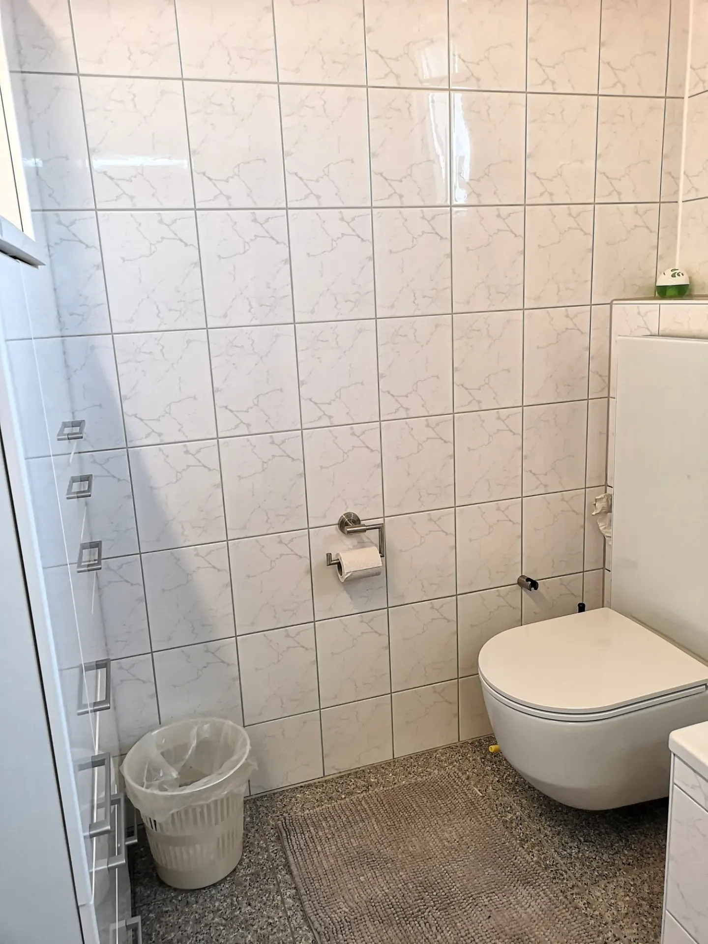 Ribasso prezzo: casa con due appartamenti affittati e un appartamento per il proprietario - Foto 26 di 51