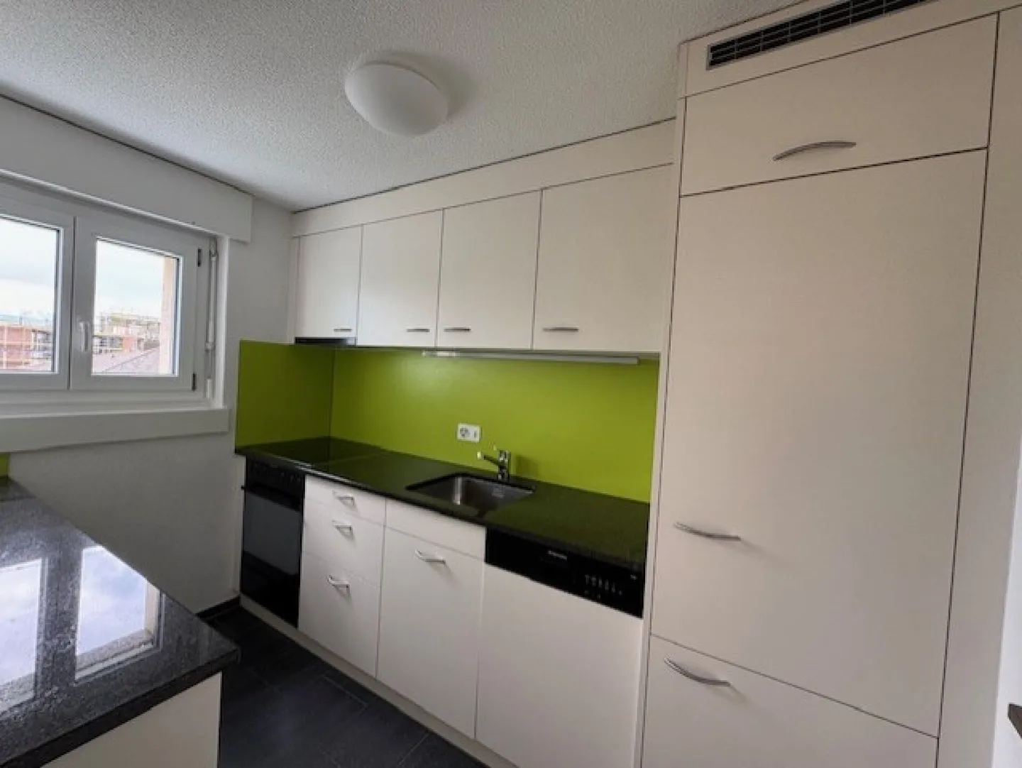 Charmante Wohnung mit Balkon - Foto 2 von 10