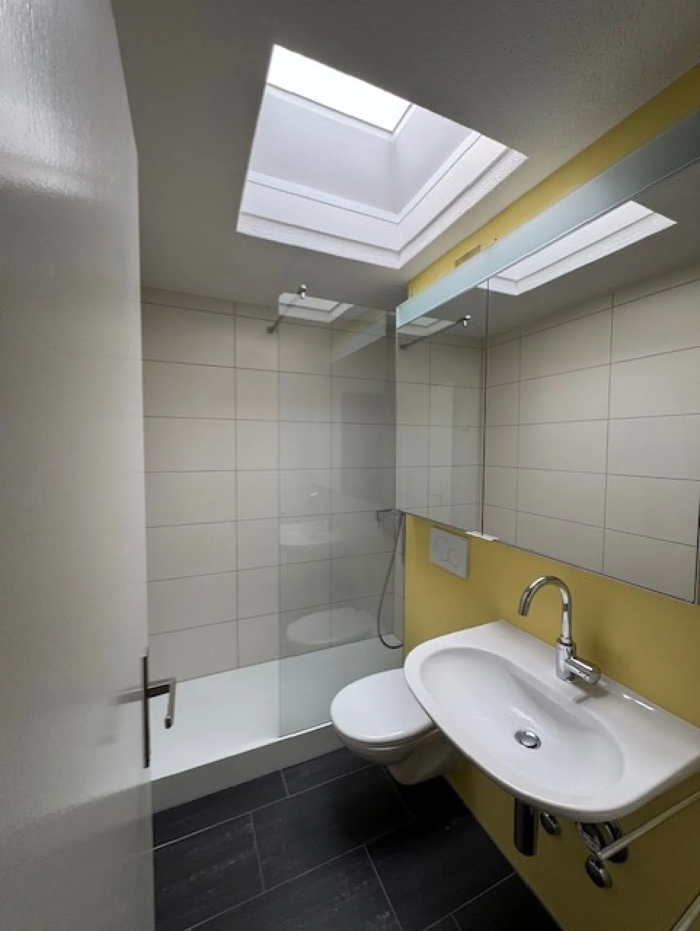 Charmante Wohnung mit Balkon - Foto 3 von 10