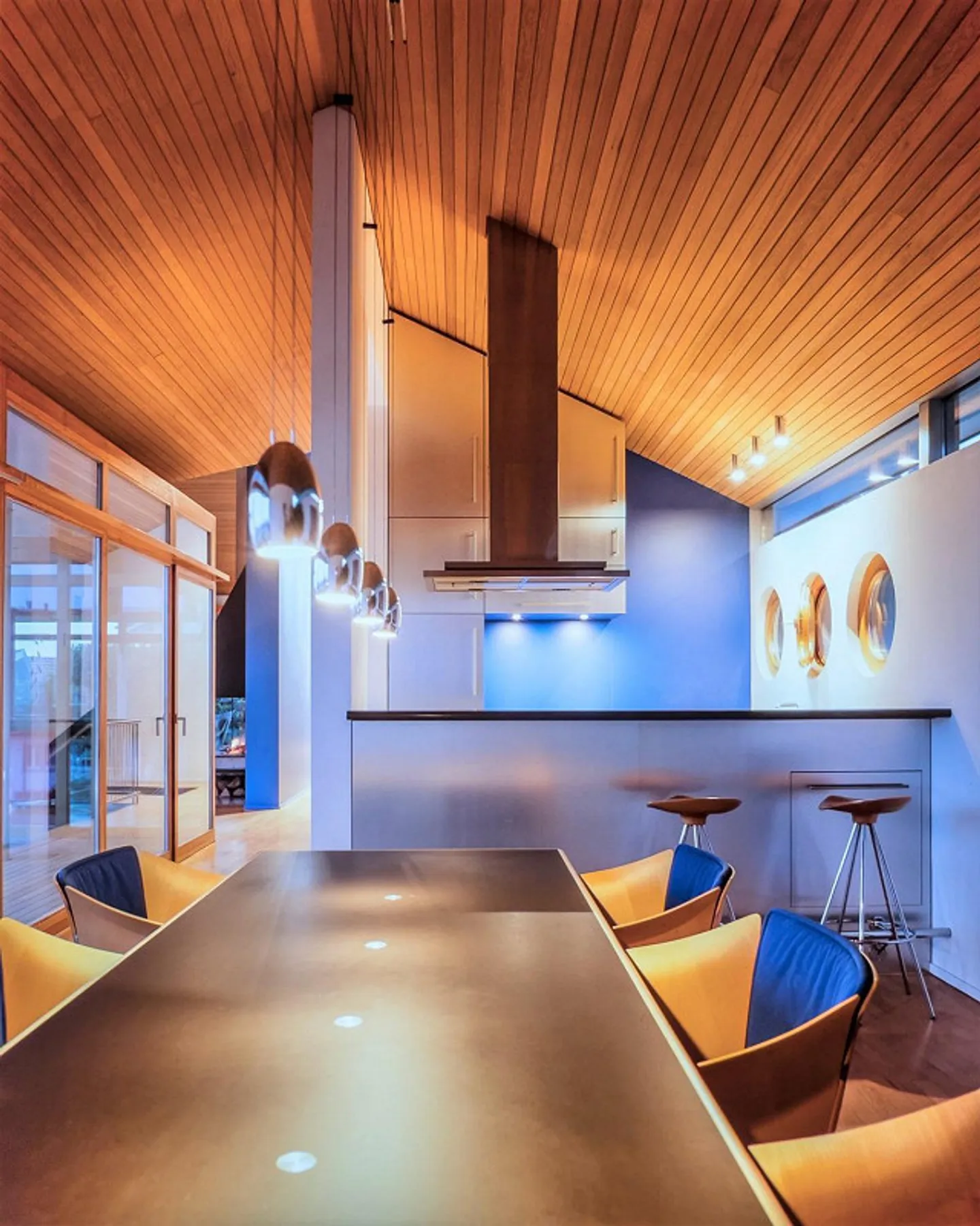 Architectural dream in harmony with nature - Photo 6 of 13