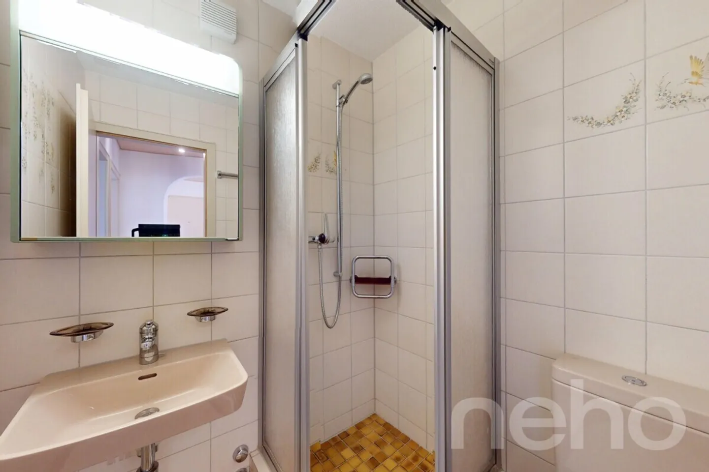 4.5-room maisonette apartment with additional room and partial lake view - Photo 12 of 13