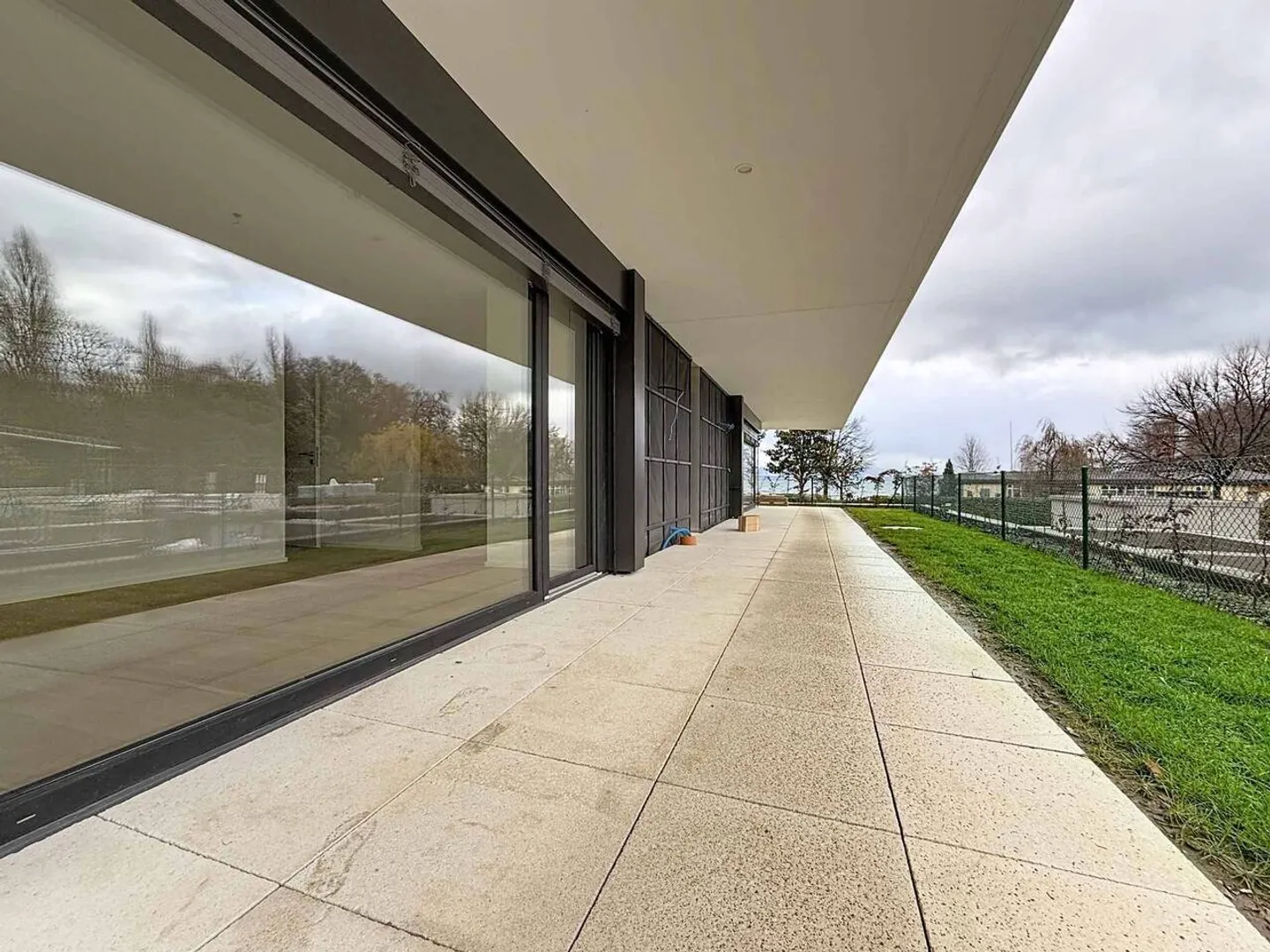 Nuova promozione: appartamento di 5,5 locali con terrazza coperta e giardino - Foto 10 di 13