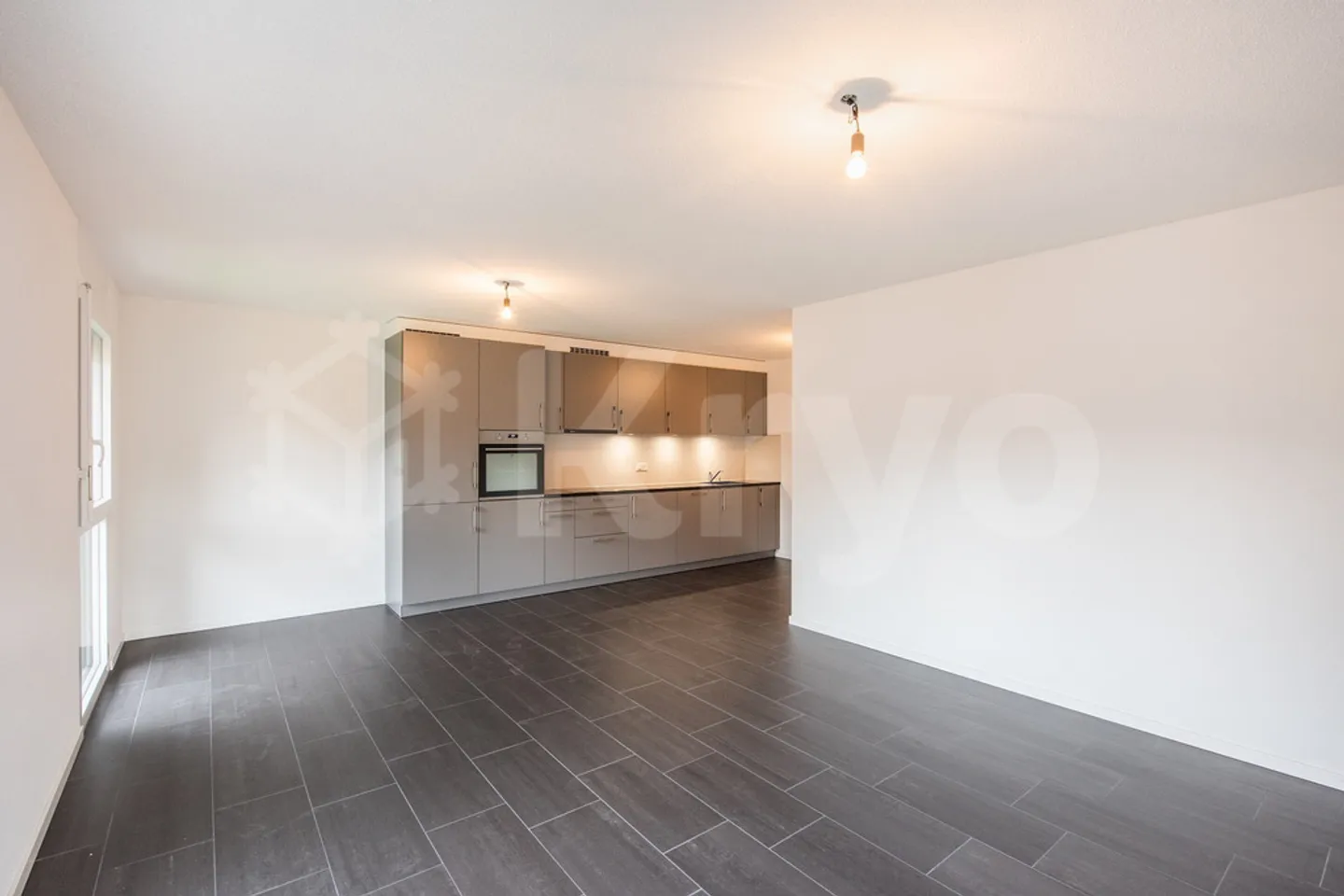 Charmant appartement récent idéalement situé à Bex - Photo 3 of 7