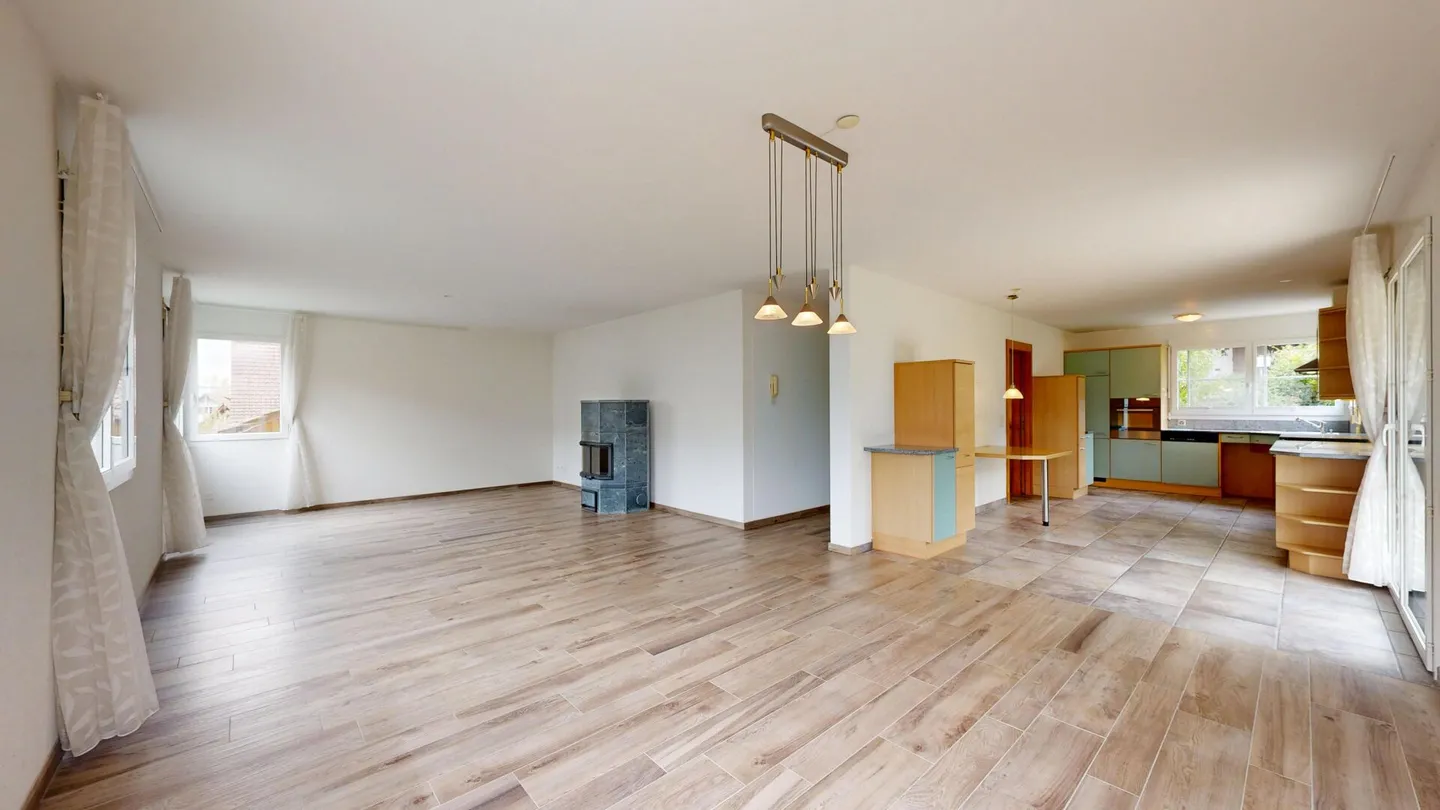 Spacious, barrier-free house - ideal for living, generations & therapy - Photo 3 of 25