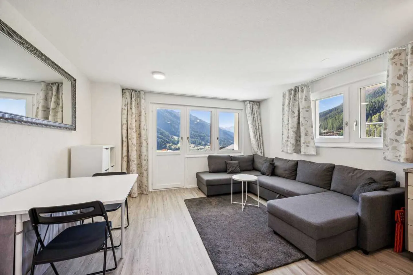 Charming 2.5-room apartment in sunny Ritzingen/Goms - Photo 3 of 13
