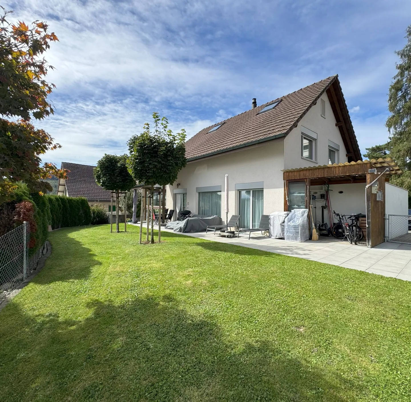 À vendre : Maison individuelle dans la verdure - Vivre avec qualité de vie - Photo 1 sur 15
