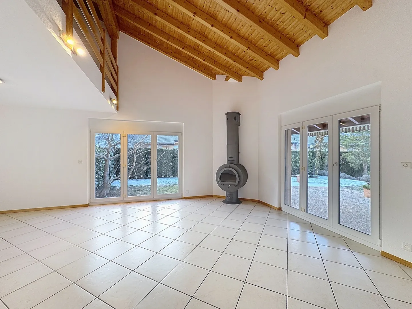 Spacious Family Villa with Sauna - Photo 5 of 26