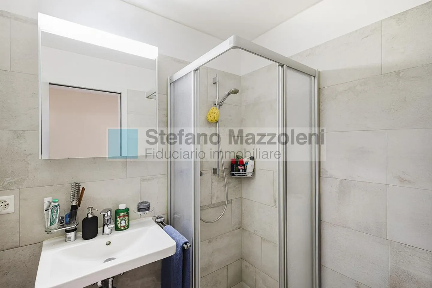 Appartement Duplex Moderne à Lumino - Photo 10 sur 14