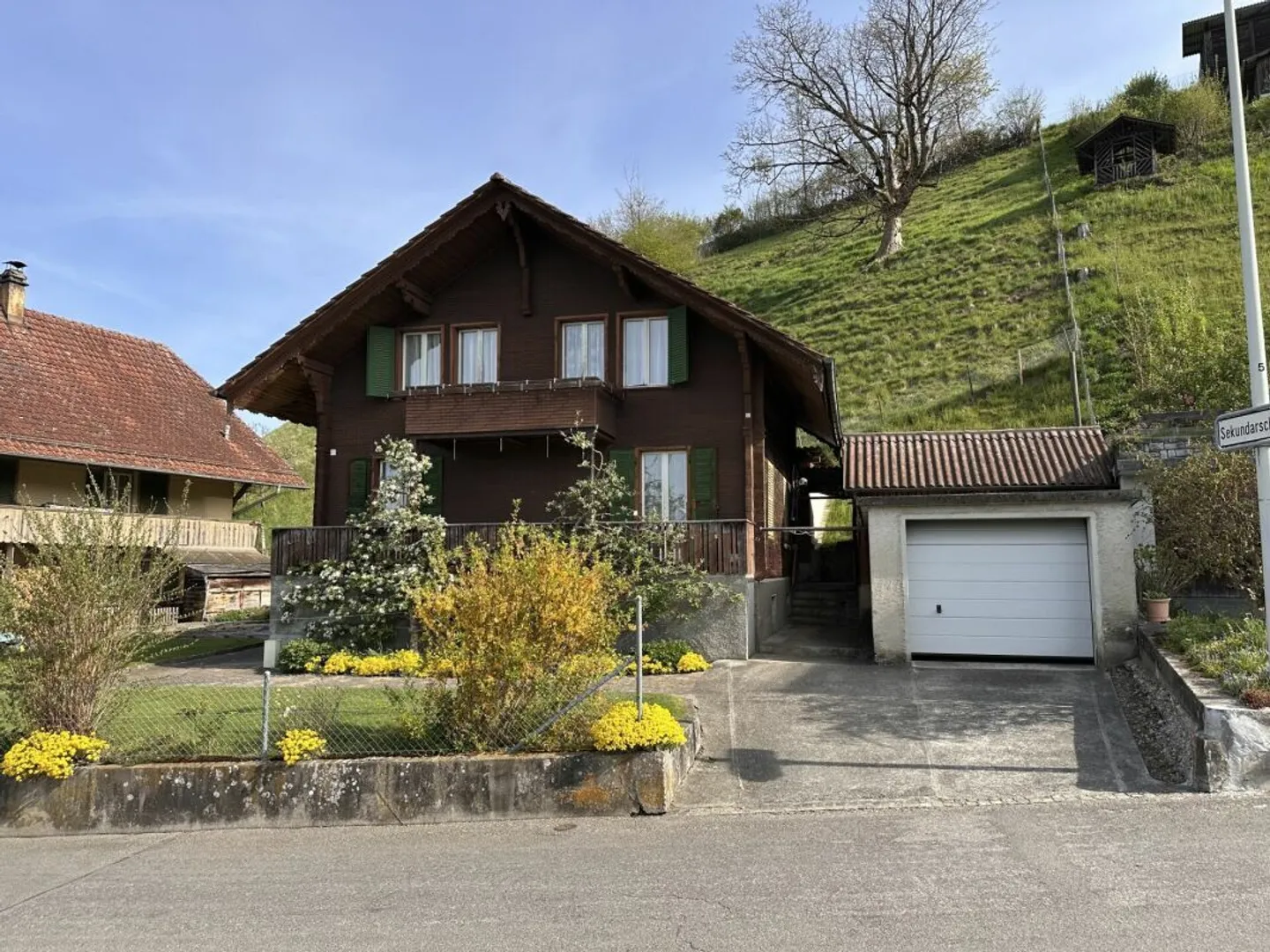 Charmantes Einfamilienhaus - Foto 2 von 16