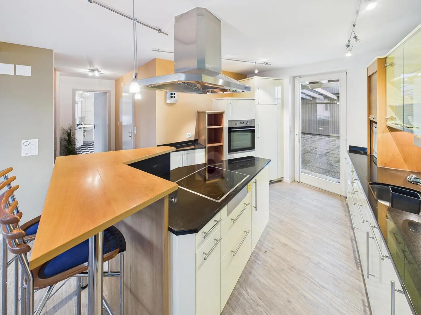 LARGE TERRACE, STYLISH KITCHEN AND BATHROOM - Photo 1 of 6