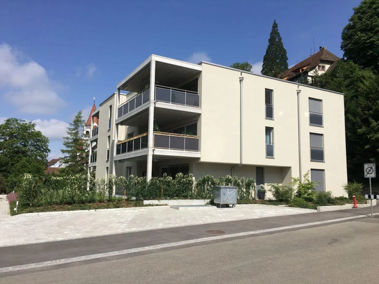 Modernes Parterrewohnung - Foto 1 von 11