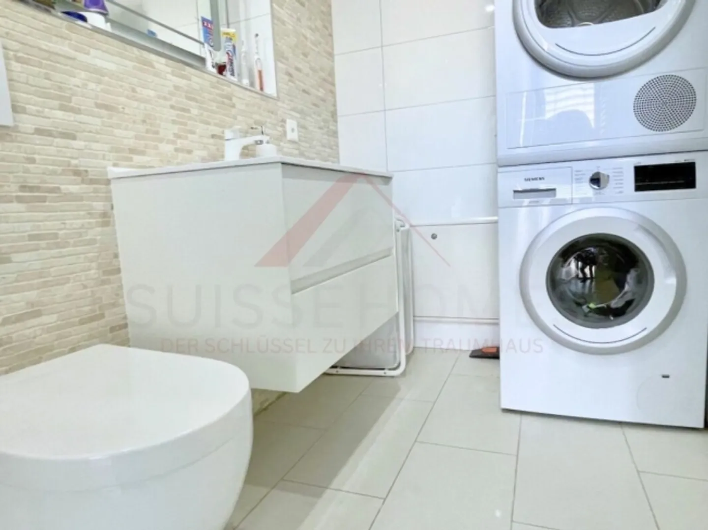 Spacious 4.5-room apartment with lift and sunny balcony - comfortable, family-friendly and senior-friendly - Photo 9 of 14