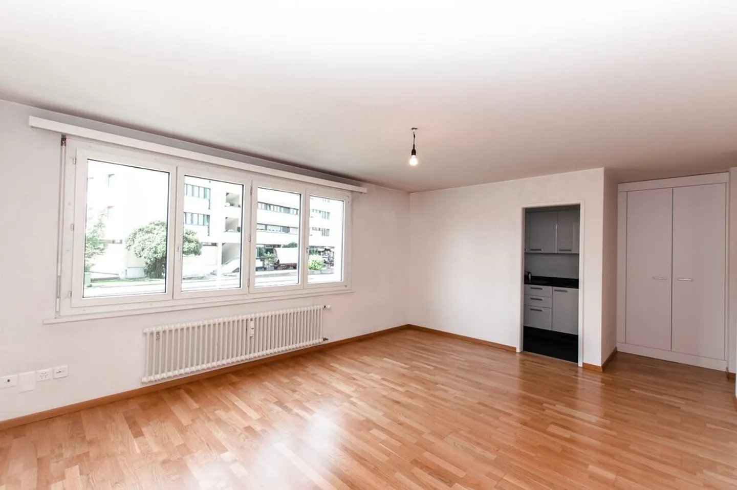 Charmantes Studio in Dübendorf - Foto 2 von 4