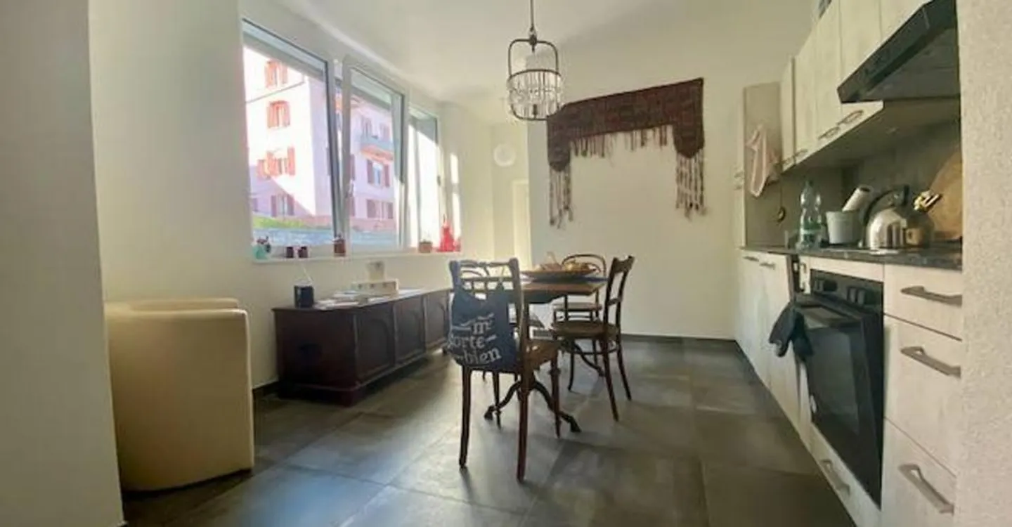 Beautiful apartment (k) 2 rooms rented, with storage and parking space - Photo 3 of 8