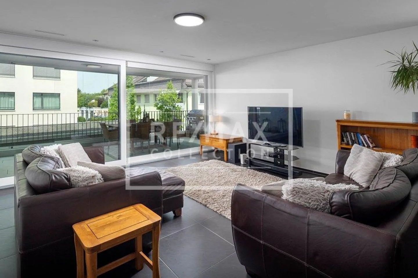 Appartement moderne de 5,5 pièces dans un emplacement privilégié - Vie élégante au standard Minergie / Lachen SZ - Photo 4 sur 13