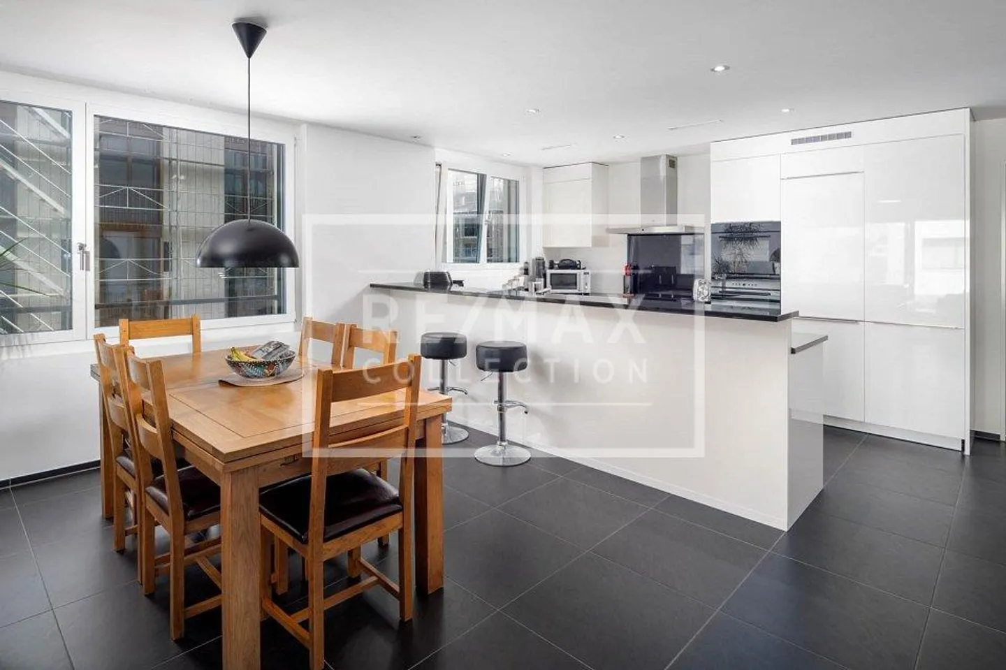 Appartement moderne de 5,5 pièces dans un emplacement privilégié - Vie élégante au standard Minergie / Lachen SZ - Photo 6 sur 13